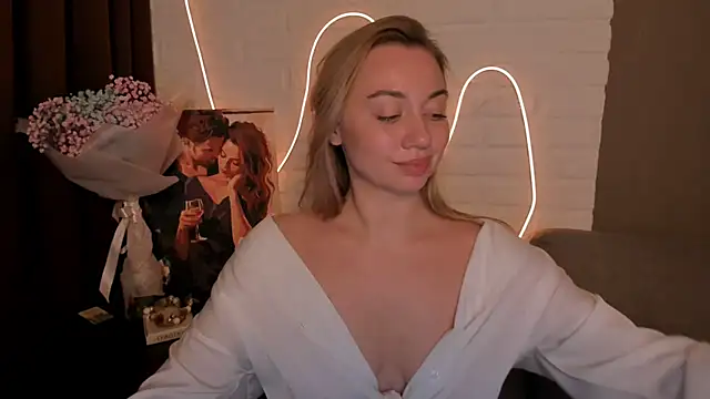 Snapshot of DanielaWisse chatting on December 15, 2024, 11:31 pm DanielaWisse online show from December 15, 2024, 11:31 pm