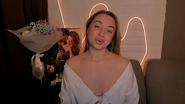 Snapshot of DanielaWisse chatting on December 16, 2024, 8:58 pm DanielaWisse online show from December 16, 2024, 8:58 pm