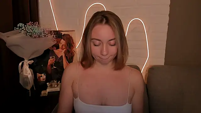 Snapshot of DanielaWisse chatting on December 18, 2024, 4:20 am DanielaWisse online show from December 18, 2024, 4:20 am