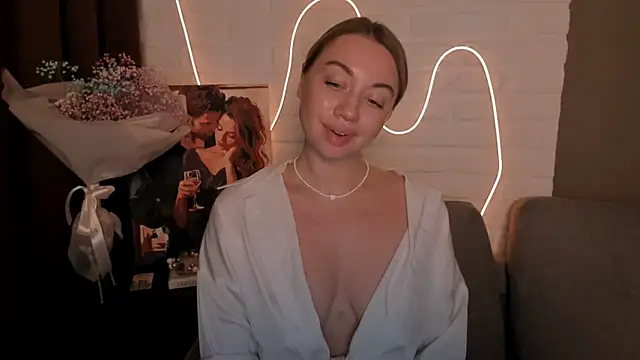 Snapshot of DanielaWisse chatting on December 22, 2024, 11:41 pm DanielaWisse online show from December 22, 2024, 11:41 pm