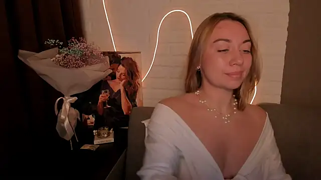 Snapshot of DanielaWisse chatting on December 29, 2024, 9:52 pm DanielaWisse online show from December 29, 2024, 9:52 pm