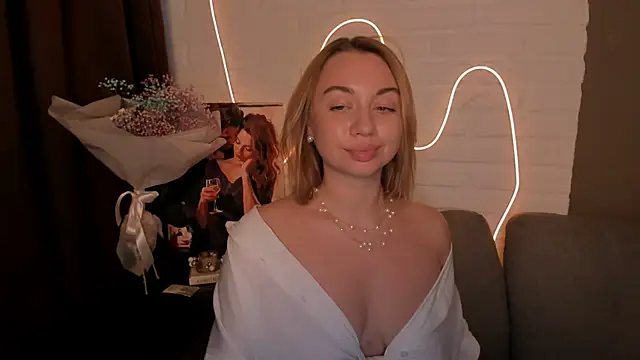 Snapshot of DanielaWisse chatting on December 31, 2024, 5:22 am DanielaWisse online show from December 31, 2024, 5:22 am