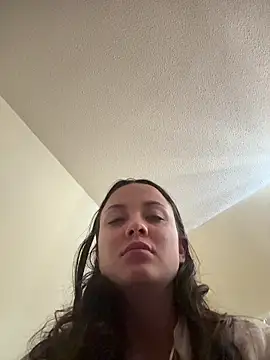 Megan Rodrigo online show from March 14, 2026, 12:54 pm