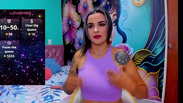 mia bigtits17 online show from December 28, 2024, 12:36 am