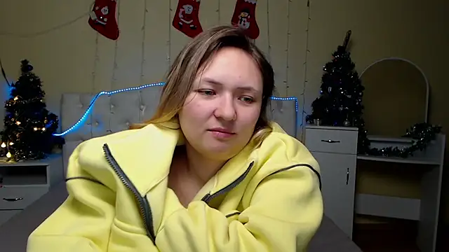 Snapshot of SallyVerda chatting on January 6, 2025, 3:53 am SallyVerda online show from January 6, 2025, 3:53 am