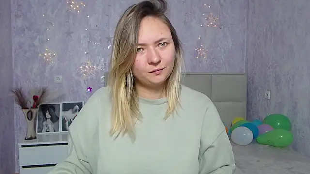 Snapshot of SallyVerda chatting on January 16, 2025, 7:38 am SallyVerda online show from January 16, 2025, 7:38 am