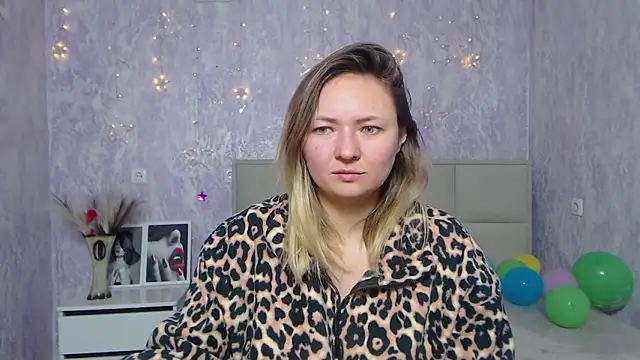 Snapshot of SallyVerda chatting on January 17, 2025, 6:23 pm SallyVerda online show from January 17, 2025, 6:23 pm