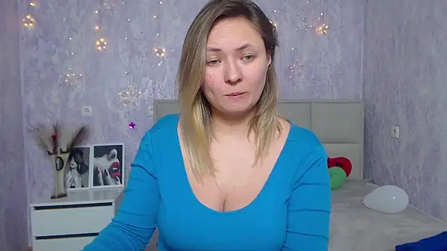 Snapshot of SallyVerda chatting on January 27, 2025, 9:55 pm SallyVerda online show from January 27, 2025, 9:55 pm