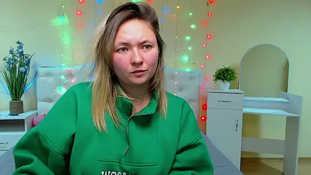 Snapshot of SallyVerda chatting on January 30, 2025, 6:43 pm SallyVerda online show from January 30, 2025, 6:43 pm