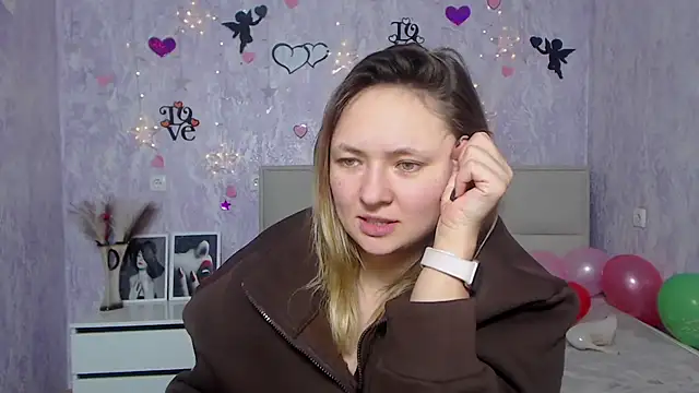 Snapshot of SallyVerda chatting on February 1, 2025, 4:14 am SallyVerda online show from February 1, 2025, 4:14 am