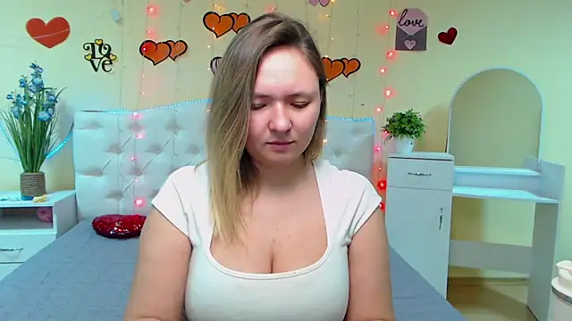 Snapshot of SallyVerda chatting on February 11, 2025, 9:46 pm SallyVerda online show from February 11, 2025, 9:46 pm