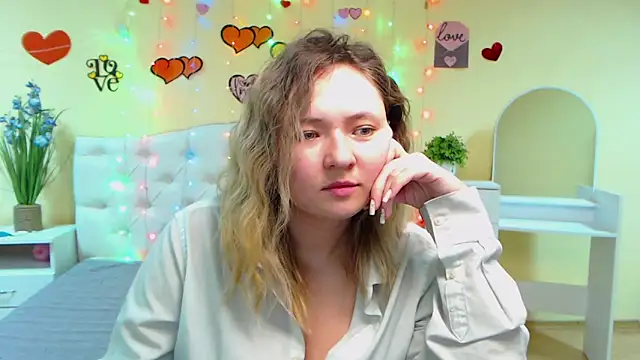 Snapshot of SallyVerda chatting on February 27, 2025, 9:36 pm SallyVerda online show from February 27, 2025, 9:36 pm