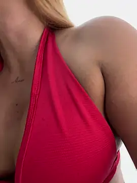 Amber Martins  online show from March 10, 2026, 9:53 pm