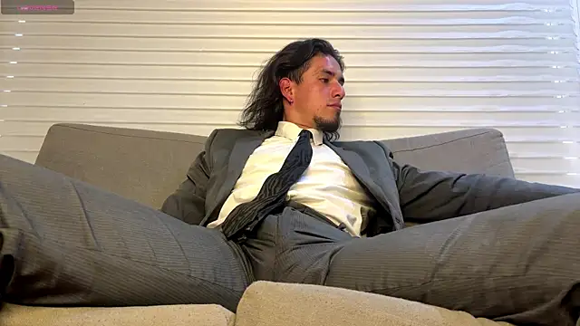 Tom blunt96 online show from January 10, 2025, 11:33 am