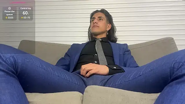 Tom blunt96 online show from January 21, 2025, 2:22 am