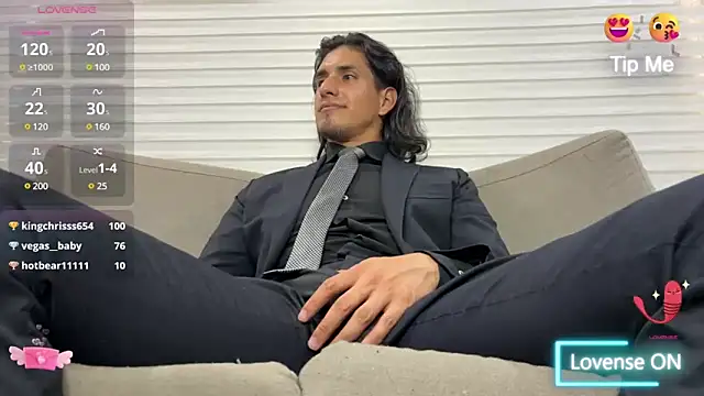 Tom blunt96 online show from February 14, 2025, 8:37 pm