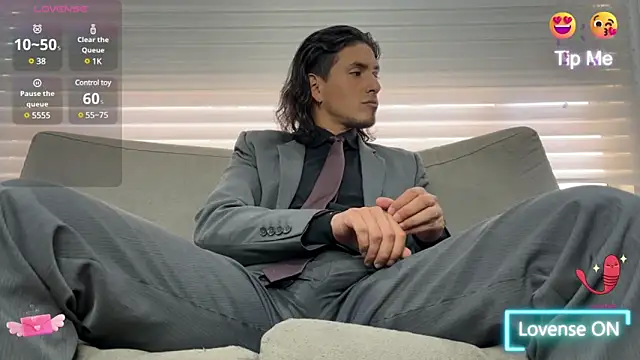 Tom blunt96 online show from February 16, 2025, 5:59 pm