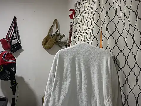 andrews2399 online show from September 28, 2025, 4:56 pm