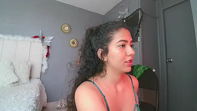 arteverena online show from December 29, 2024, 11:08 pm