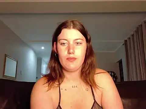 C1eopatra online show from March 7, 2026, 7:55 pm