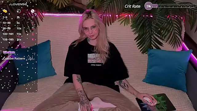 Snapshot of StellaSweetness chatting on January 23, 2025, 7:18 pm StellaSweetness online show from January 23, 2025, 7:18 pm