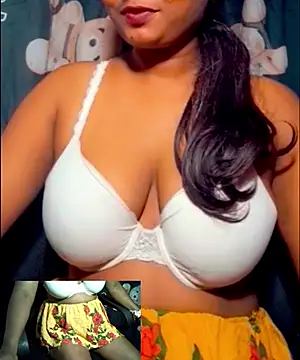 Snapshot of SLteena chatting on August 7, 2026, 4:09 pm SLteena online show from August 7, 2026, 4:09 pm