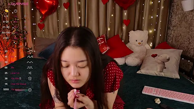 FreyaRaya online show from February 14, 2026, 3:58 am