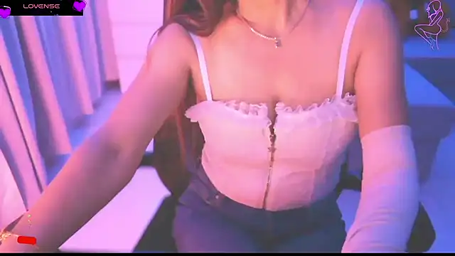  Blue Ruubyy  online show from February 25, 2026, 9:24 pm