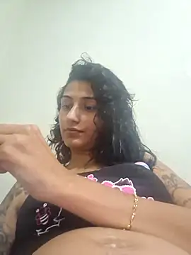 Snapshot of StefanyRoss chatting on January 6, 2025, 9:54 pm StefanyRoss online show from January 6, 2025, 9:54 pm