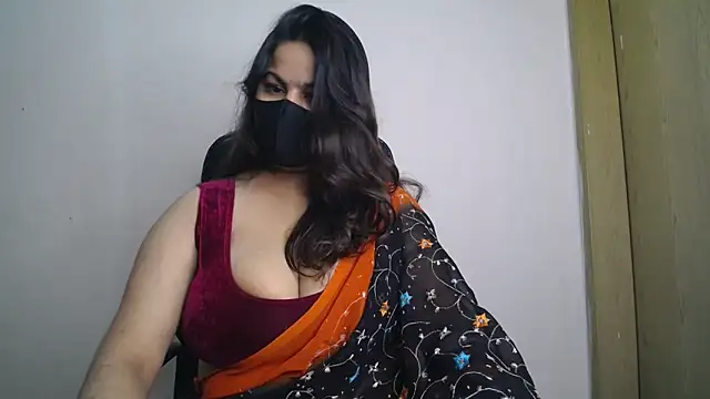 Snapshot of Dayna-36 chatting on February 11, 2026, 3:39 pm Dayna-36 online show from February 11, 2026, 3:39 pm