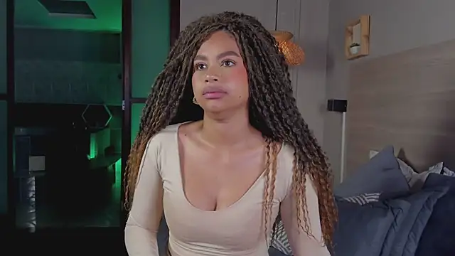 nayah   online show from September 28, 2025, 11:15 am