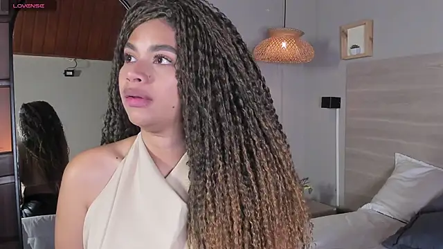 nayah   online show from April 11, 2026, 8:13 pm