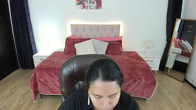  Natalie18 online show from October 25, 2025, 3:25 am