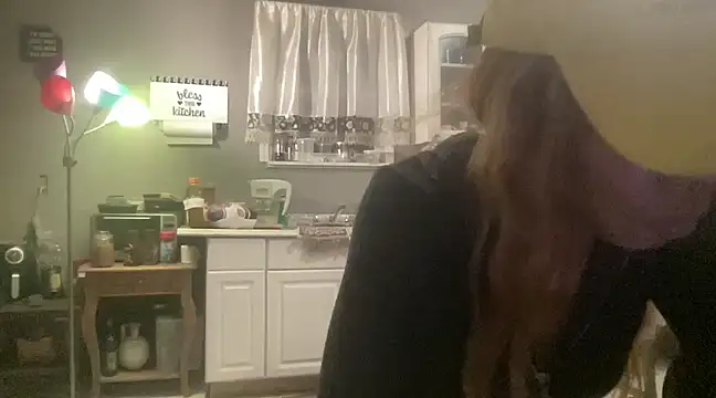 MommyConfident online show from January 29, 2025, 9:33 am