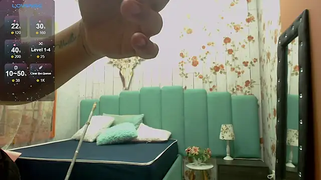 Alison Simmons online show from February 26, 2025, 11:20 am