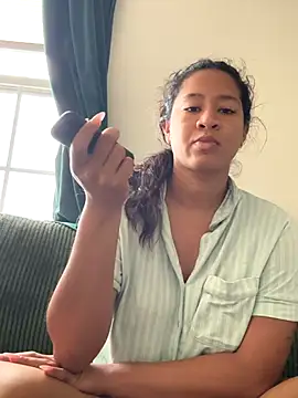 Snapshot of VanessaBling chatting on November 9, 2025, 4:05 pm VanessaBling online show from November 9, 2025, 4:05 pm