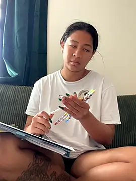 Snapshot of VanessaBling chatting on November 28, 2025, 4:20 pm VanessaBling online show from November 28, 2025, 4:20 pm