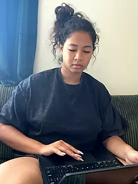 Snapshot of VanessaBling chatting on January 10, 2026, 4:20 pm VanessaBling online show from January 10, 2026, 4:20 pm