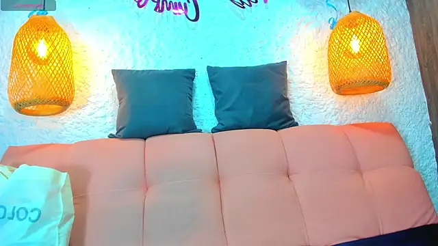 emiily s online show from October 7, 2025, 12:02 pm