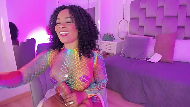 Snapshot of PamelaMendez_ chatting on March 9, 2025, 3:43 am PamelaMendez online show from March 9, 2025, 3:43 am