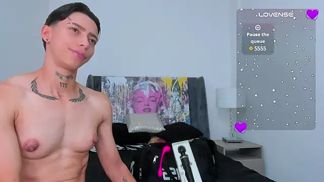 AmberAdams  online show from December 15, 2024, 4:15 pm