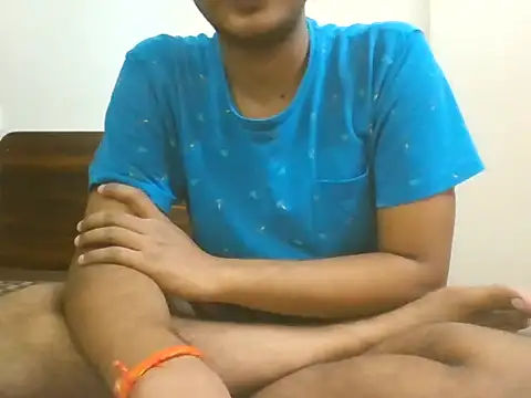 Dusky Aarav online show from November 4, 2025, 3:11 pm