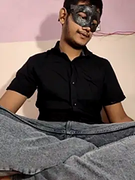 Snapshot of Dusky_Aarav chatting on December 15, 2025, 9:24 am Dusky Aarav online show from December 15, 2025, 9:24 am
