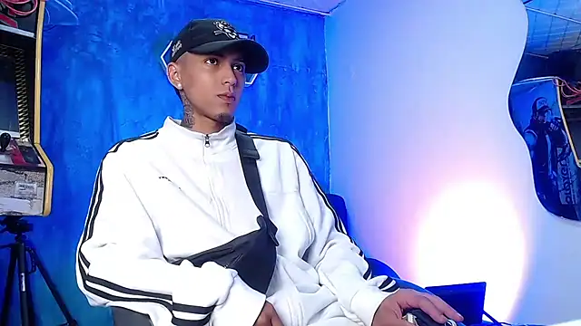 Liam lee online show from January 2, 2025, 12:46 pm