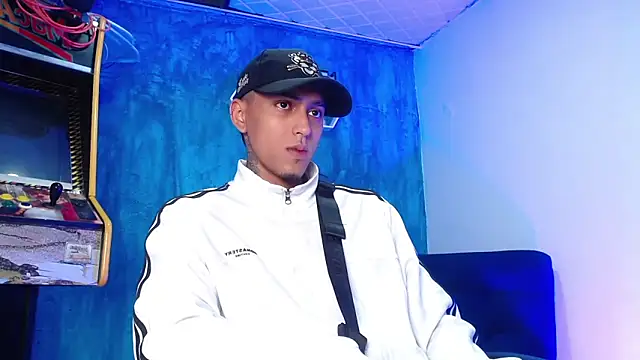 Liam lee online show from February 4, 2025, 12:55 pm