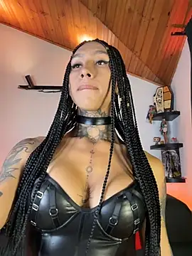 Snapshot of Juana_777 chatting on May 22, 2026, 3:35 am Juana 777 online show from May 22, 2026, 3:35 am