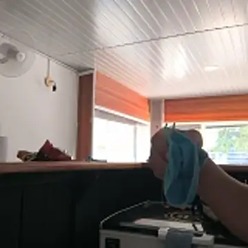 Francesca ferrari online show from March 5, 2026, 9:11 pm