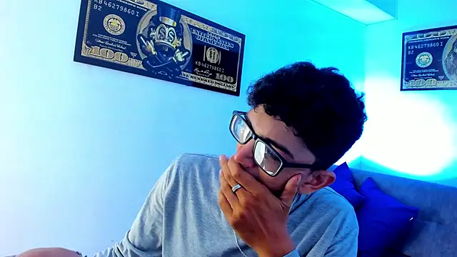 TylerWhite  online show from January 8, 2025, 2:57 am