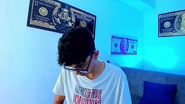 TylerWhite  online show from January 10, 2025, 3:07 am