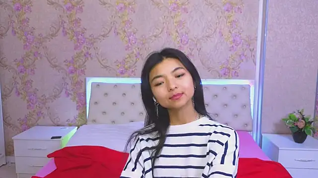 Shy Kira online show from January 15, 2025, 6:40 pm